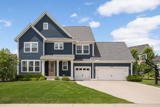 5085 Zircon Lane N, Plymouth, MN 55446