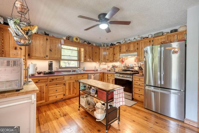 1908 Riverside Drive, Hiawassee, GA 30546