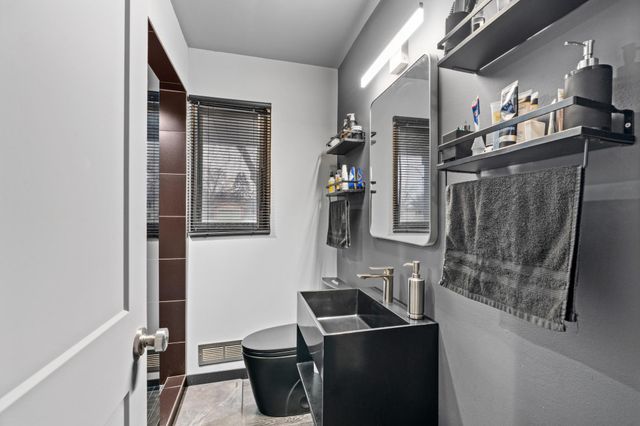 193 150th Street W, Apple Valley, MN 55124