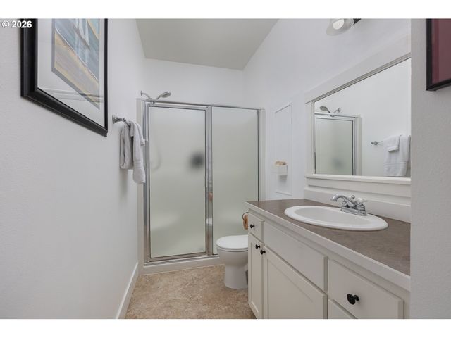 2586 Sw ANEMONE Ave, Lincoln City, OR 97367