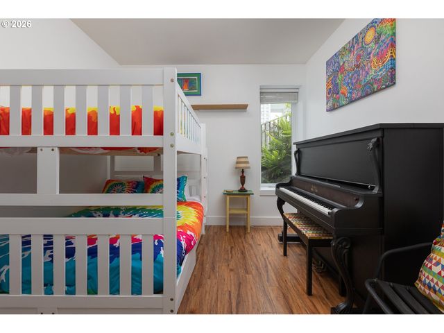 2586 Sw ANEMONE Ave, Lincoln City, OR 97367