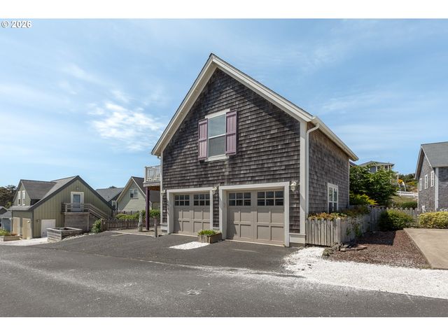 2586 Sw ANEMONE Ave, Lincoln City, OR 97367