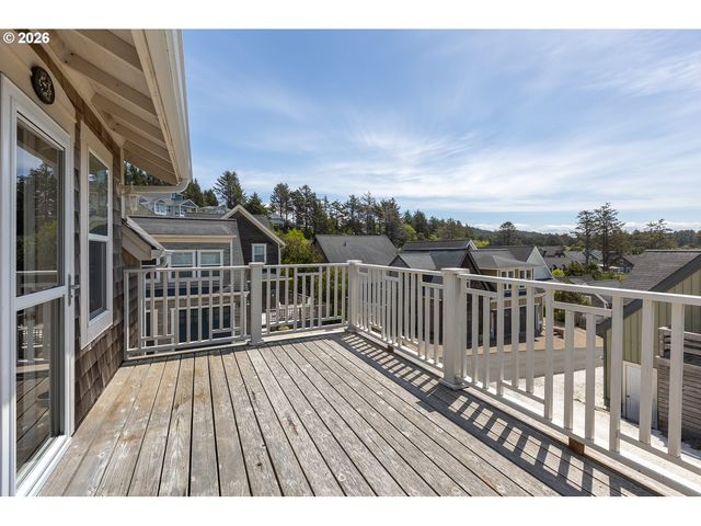 2586 Sw ANEMONE Ave, Lincoln City, OR 97367