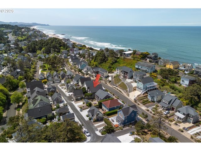 2586 Sw ANEMONE Ave, Lincoln City, OR 97367