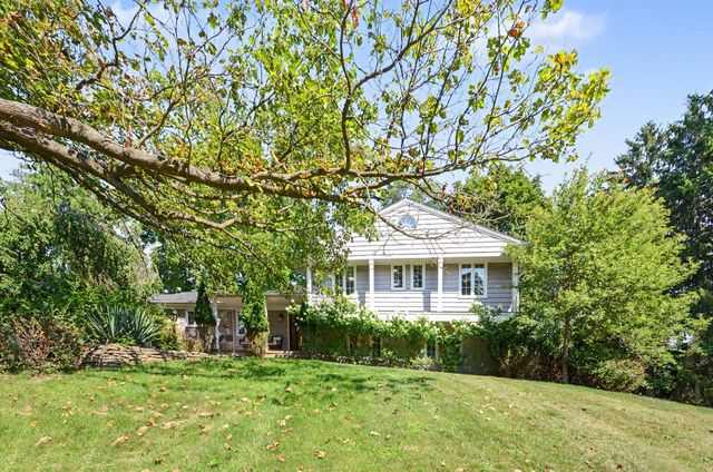 25800 Franklin Park Court, Franklin Vllg, MI 48025