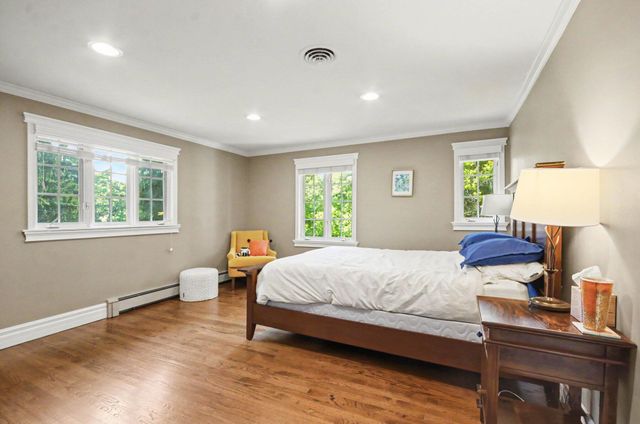 25800 Franklin Park Court, Franklin Vllg, MI 48025