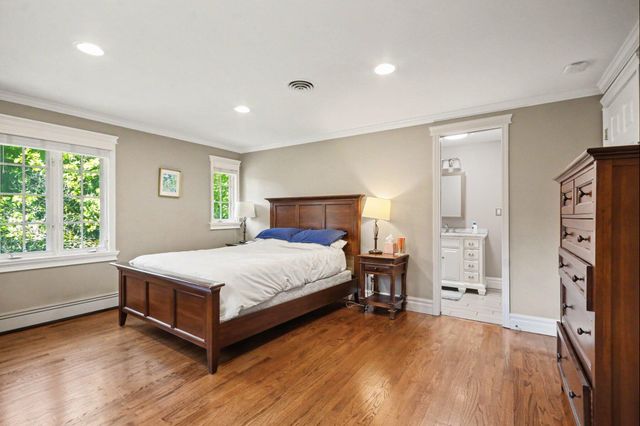 25800 Franklin Park Court, Franklin Vllg, MI 48025