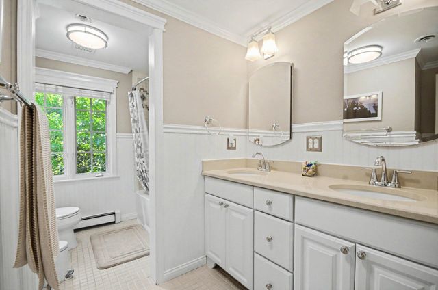 25800 Franklin Park Court, Franklin Vllg, MI 48025