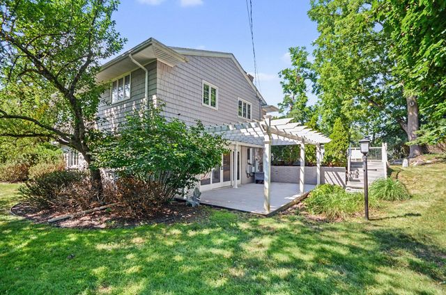 25800 Franklin Park Court, Franklin Vllg, MI 48025