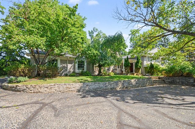 25800 Franklin Park Court, Franklin Vllg, MI 48025