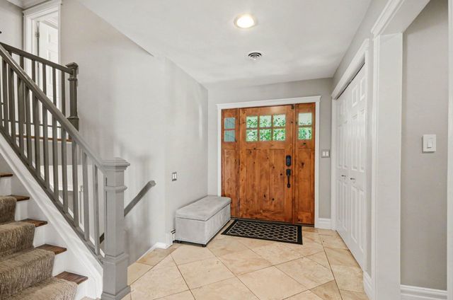 25800 Franklin Park Court, Franklin Vllg, MI 48025