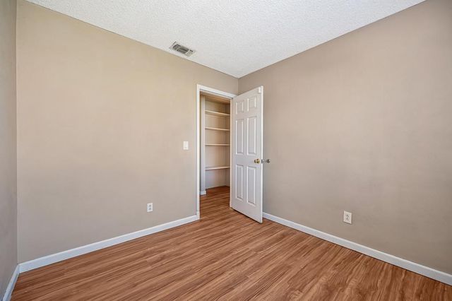 4592 Tuttle Dr, Rocklin, CA 95677