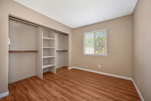 4592 Tuttle Dr, Rocklin, CA 95677