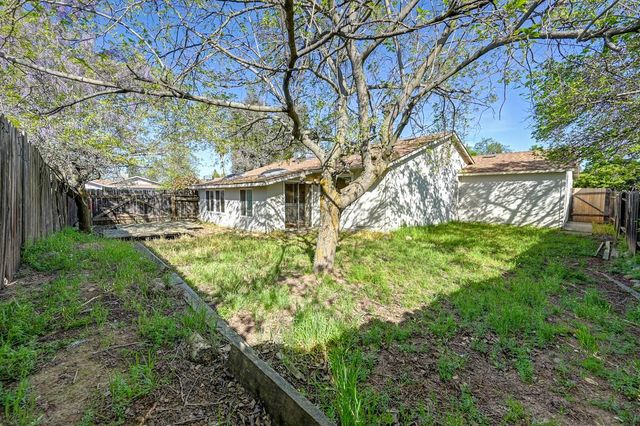 4592 Tuttle Dr, Rocklin, CA 95677