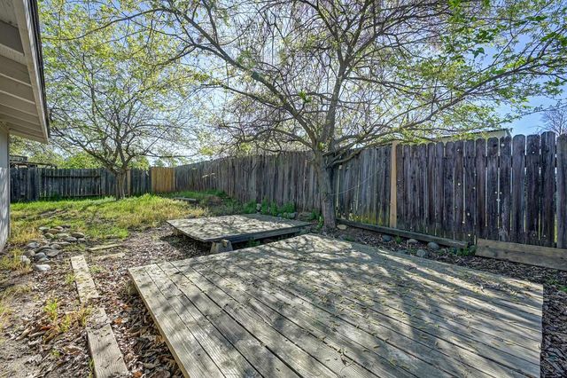 4592 Tuttle Dr, Rocklin, CA 95677