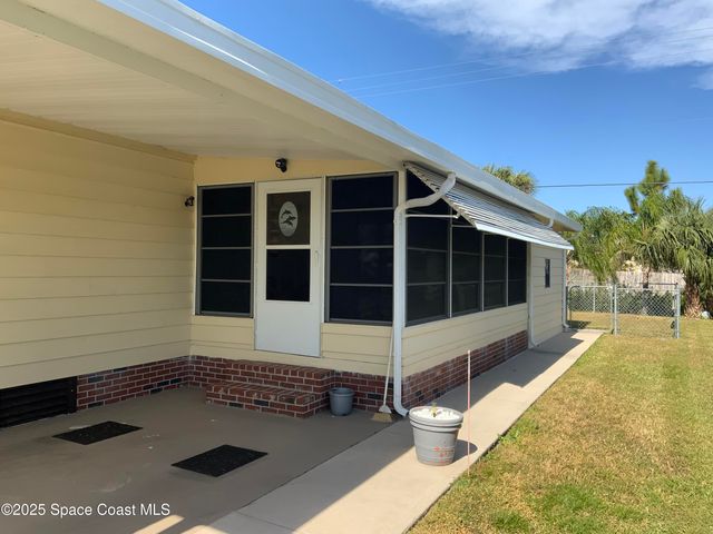 2329 Coconut Palm Drive NE, Palm Bay, FL 32905