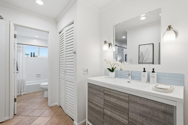 4117 George Avenue 4, San Mateo, CA 94403