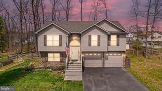 183 BASIN DR, Inwood, WV 25428