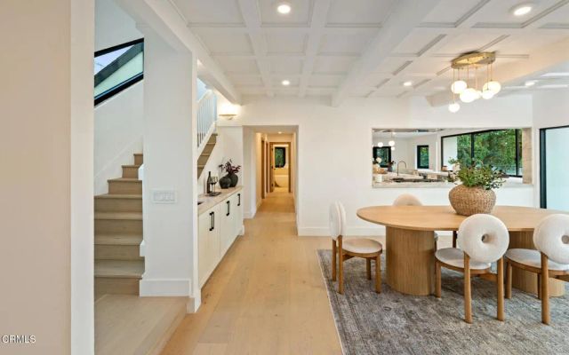 9617 Oak Pass Road, Beverly Hills, CA 90210