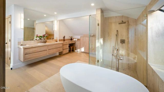 9617 Oak Pass Road, Beverly Hills, CA 90210