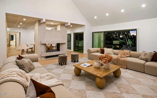 9617 Oak Pass Road, Beverly Hills, CA 90210