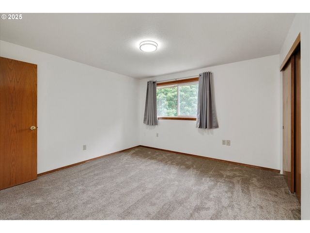 2902 CAPLES Ave, Vancouver, WA 98661