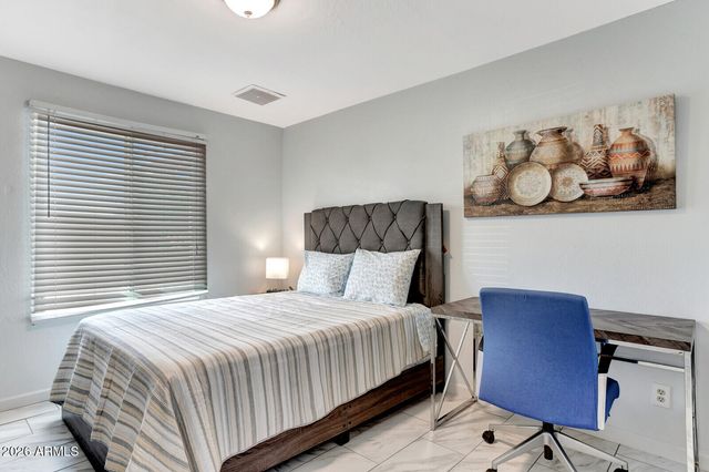 1524 E BROADMOR Drive, Tempe, AZ 85282