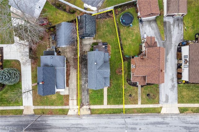 38217 Wilson Avenue, Willoughby, OH 44094