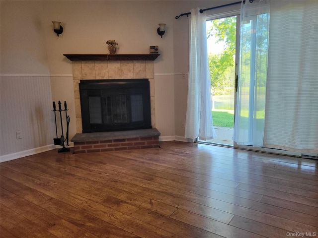 40 Brick Pond Road, Middletown, NY 10940