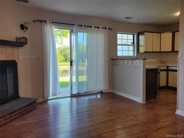 40 Brick Pond Road, Middletown, NY 10940
