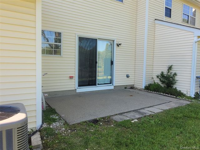 40 Brick Pond Road, Middletown, NY 10940