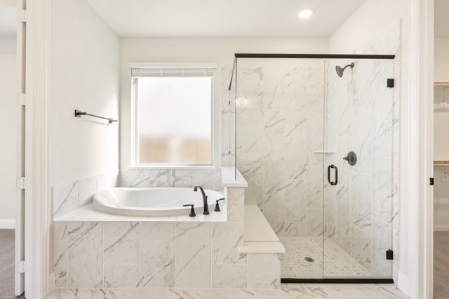 933 Cannes Drive, Red Oak, TX 75154