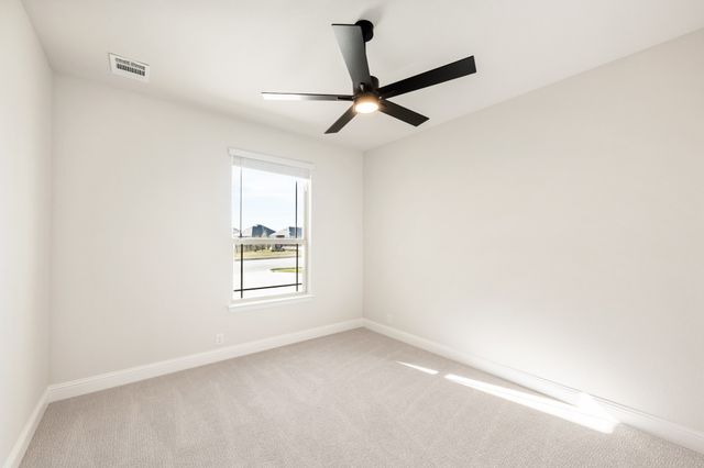 933 Cannes Drive, Red Oak, TX 75154