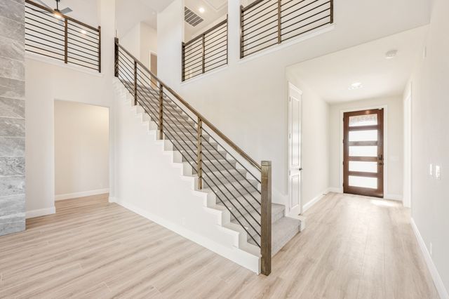 933 Cannes Drive, Red Oak, TX 75154