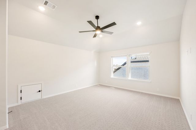 933 Cannes Drive, Red Oak, TX 75154