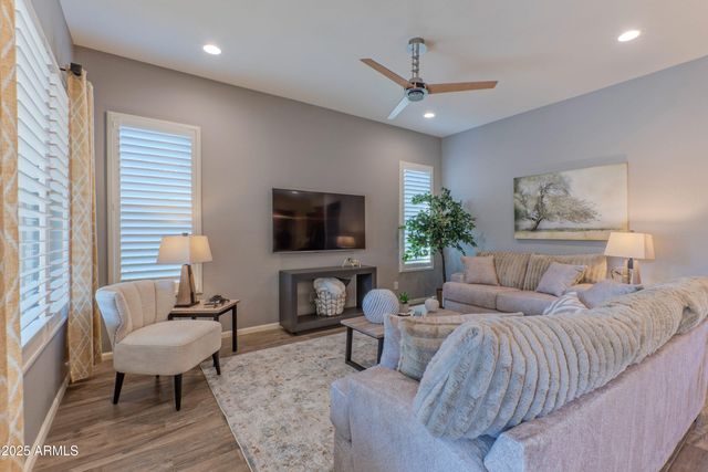 16909 W GRANADA Road, Goodyear, AZ 85395