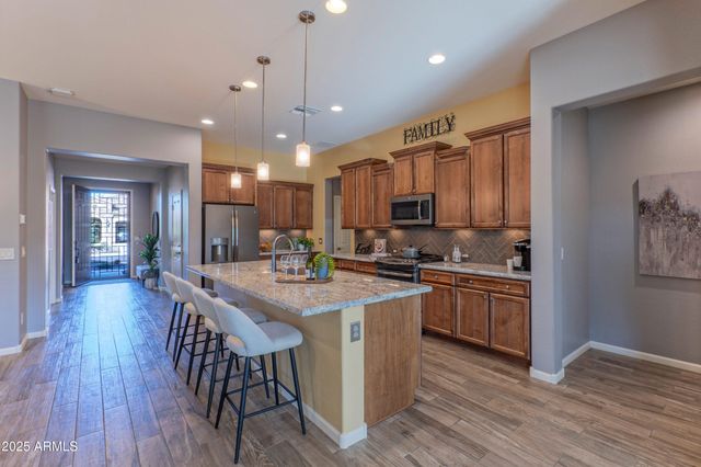 16909 W GRANADA Road, Goodyear, AZ 85395