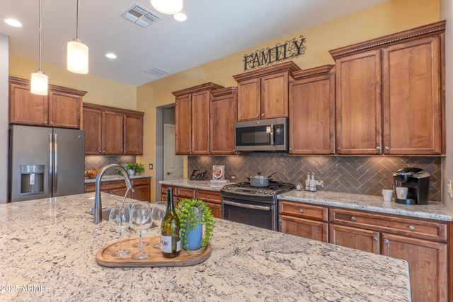 16909 W GRANADA Road, Goodyear, AZ 85395