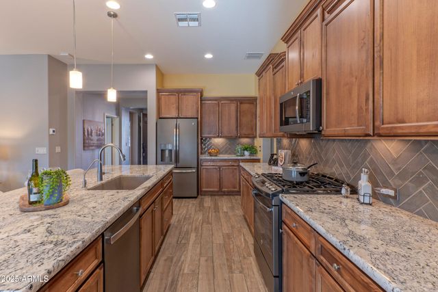 16909 W GRANADA Road, Goodyear, AZ 85395