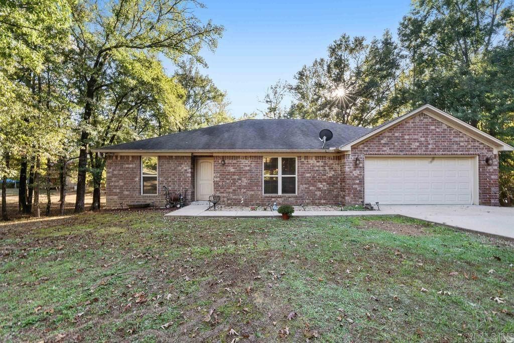 11 Sandy Ln, Greenbrier, AR 72058