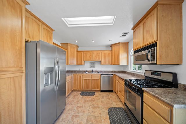 7100 Aldo Way, Anderson, CA 96007