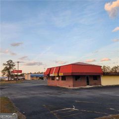 1102 S Pierce Street, Alma, GA 31510