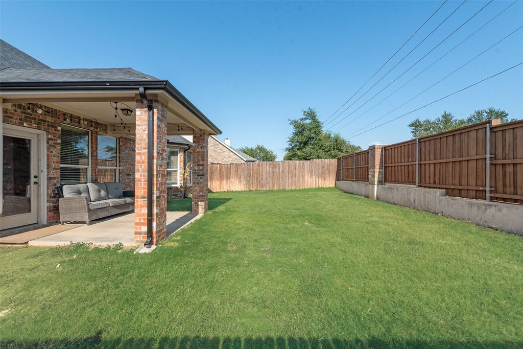 1240 Constance DR., Fort Worth, TX 76131