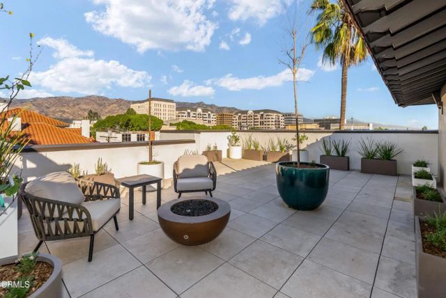 139 S Oak Knoll Avenue 203, Pasadena, CA 91101