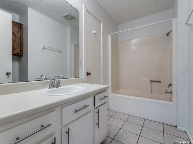 3310 STONEY SQ, San Antonio, TX 78247