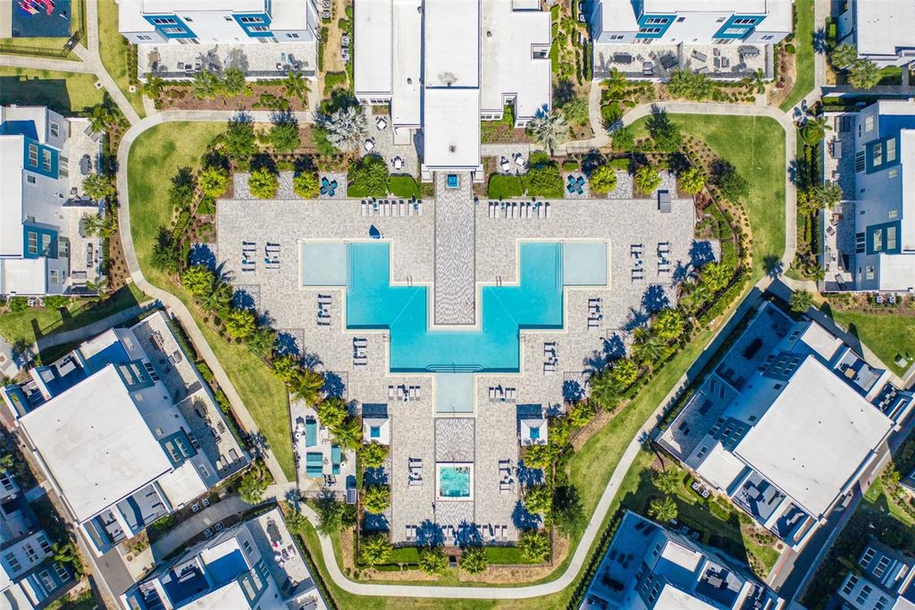 Image 81 of property listing at 785 GOLDEN BEAR DRIVE, Reunion, FL 34747