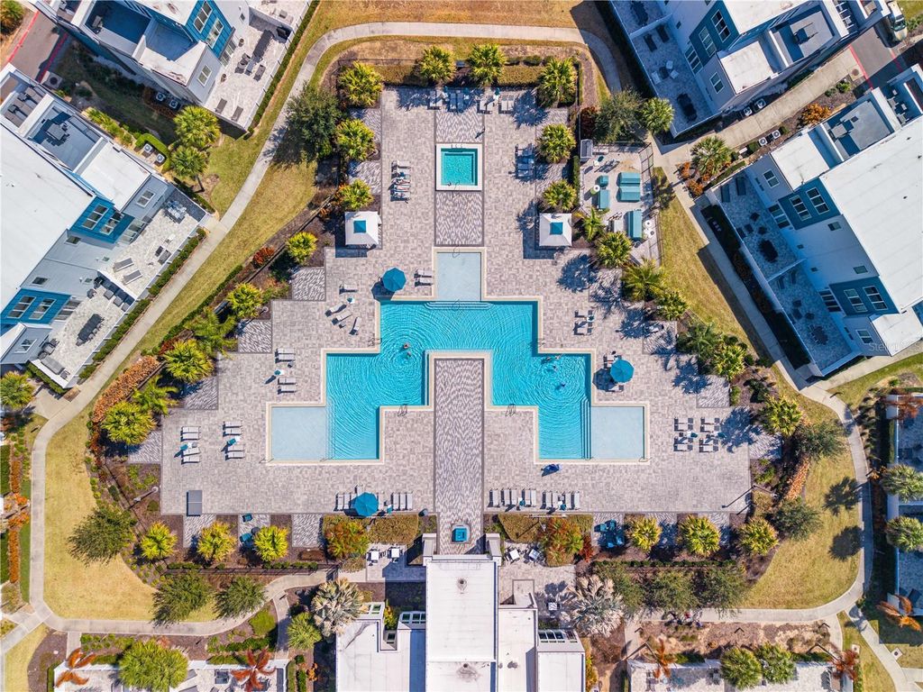 Image 97 of property listing at 785 GOLDEN BEAR DRIVE, Reunion, FL 34747