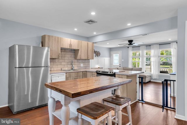 105 BOULDER LAKE DR, Tuckerton, NJ 08087