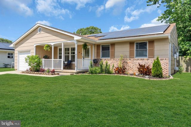 105 BOULDER LAKE DR, Tuckerton, NJ 08087