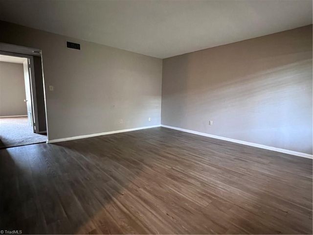 3818 Country Club Road D, Winston-salem, NC 27104